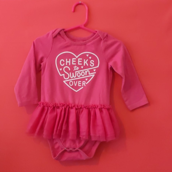 Adorable pink tutu bodysuit. - Picture 1 of 4